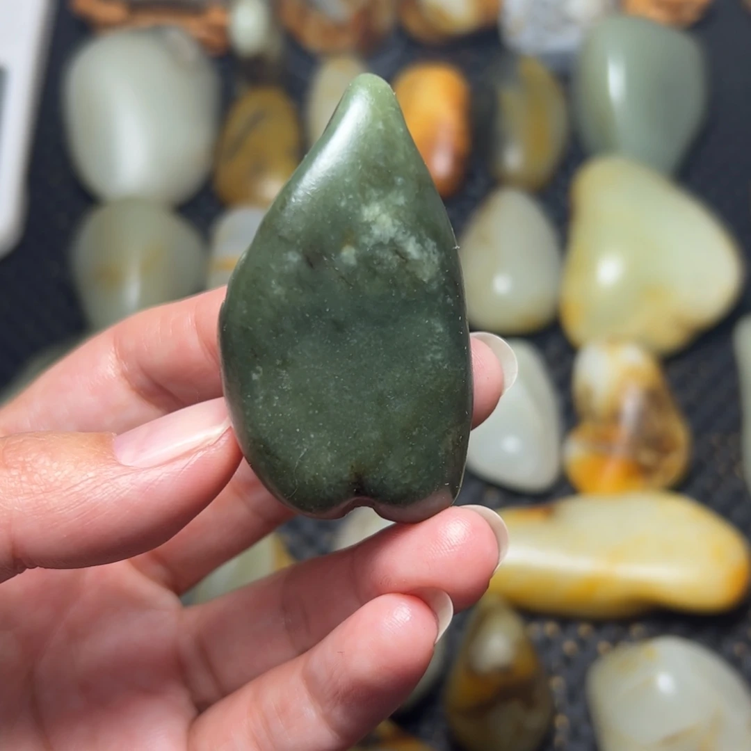 和田玉未镶嵌挂件B10