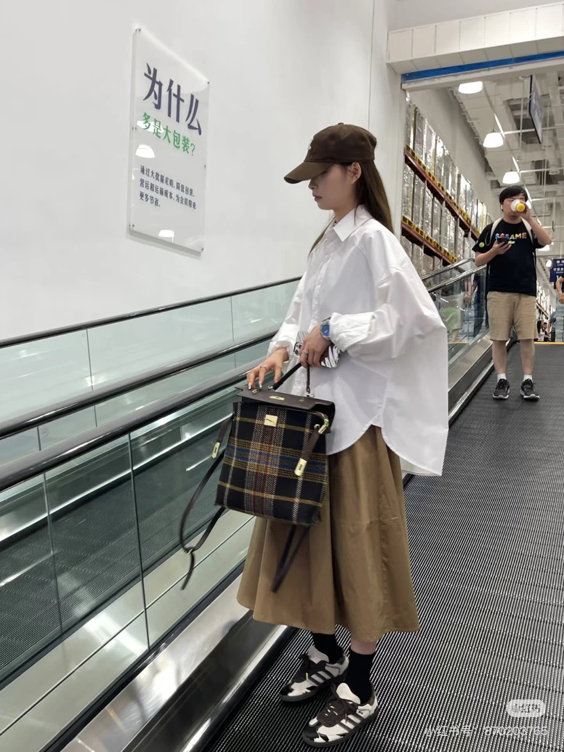 朵颜 时尚百搭韩版设计感显瘦气质女装衬衣