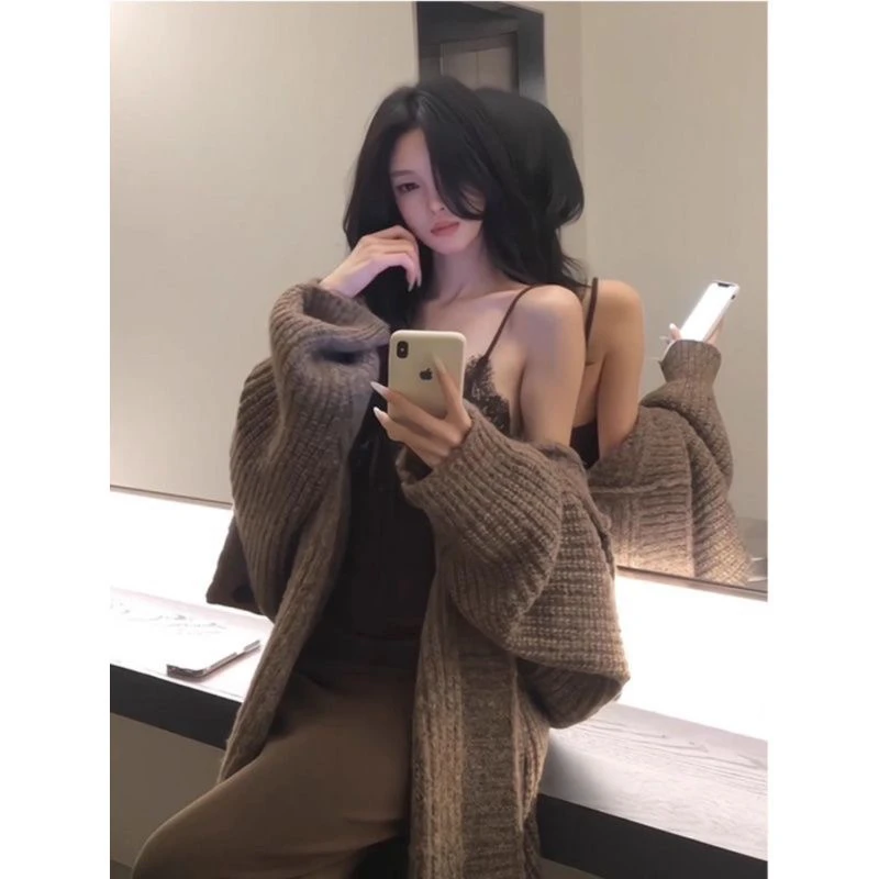 秋季气质姐姐大女主百搭慵懒风针织开衫外套搭蕾丝拼接吊带连衣裙