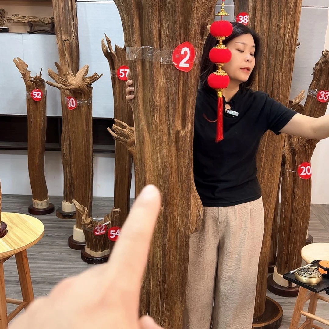 沉香沉香碎屑打****色沉香