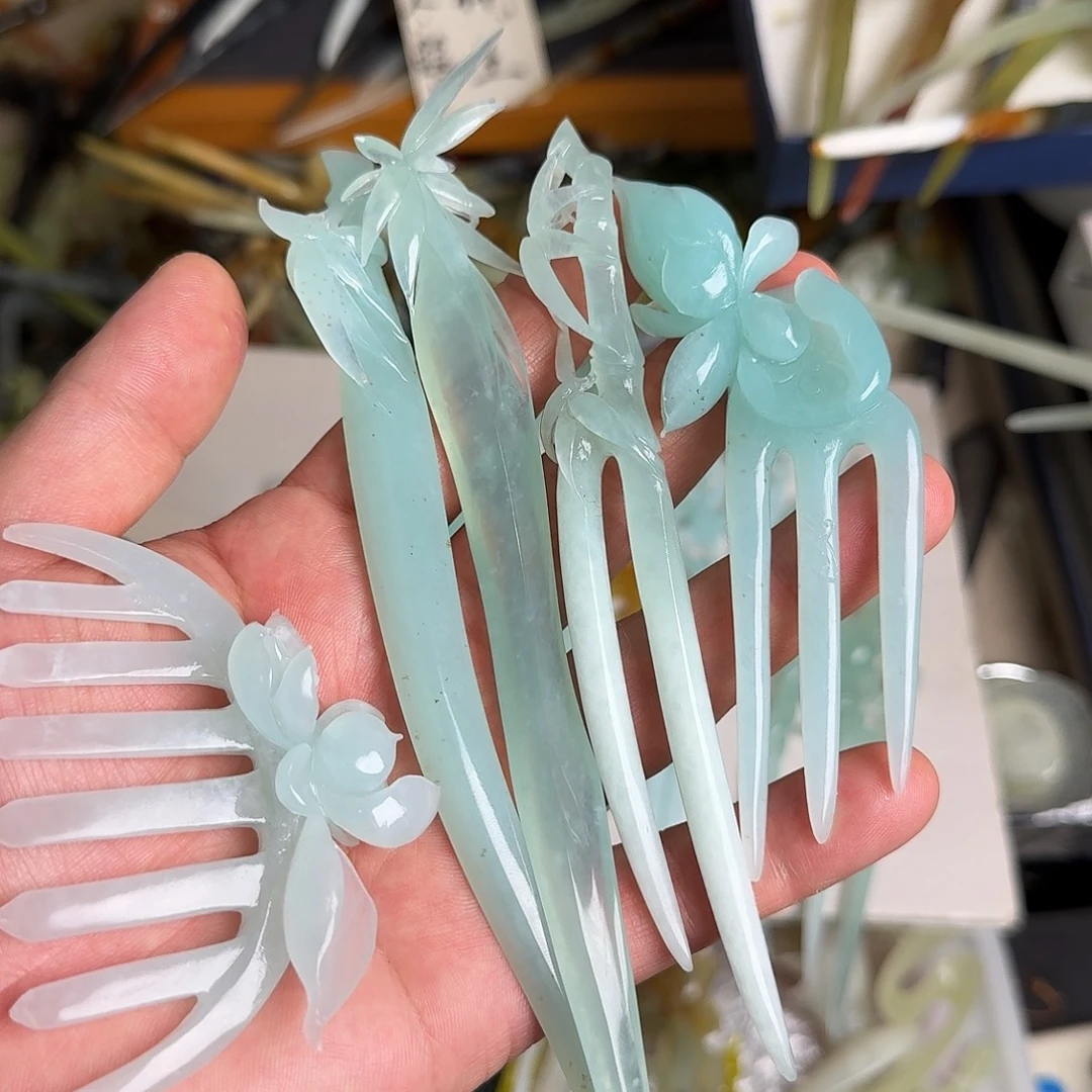 殊***雪蛇纹石玉未镶嵌发饰