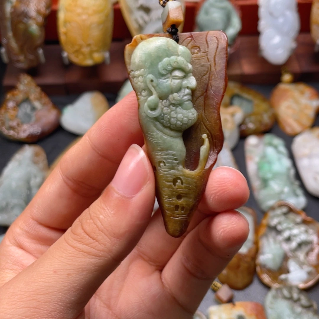 定制翡翠未镶嵌翡翠