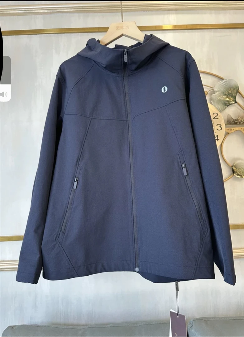 菲玛掂【品品服装】251003修身型户外运动拉链弹力速干女连帽短外套