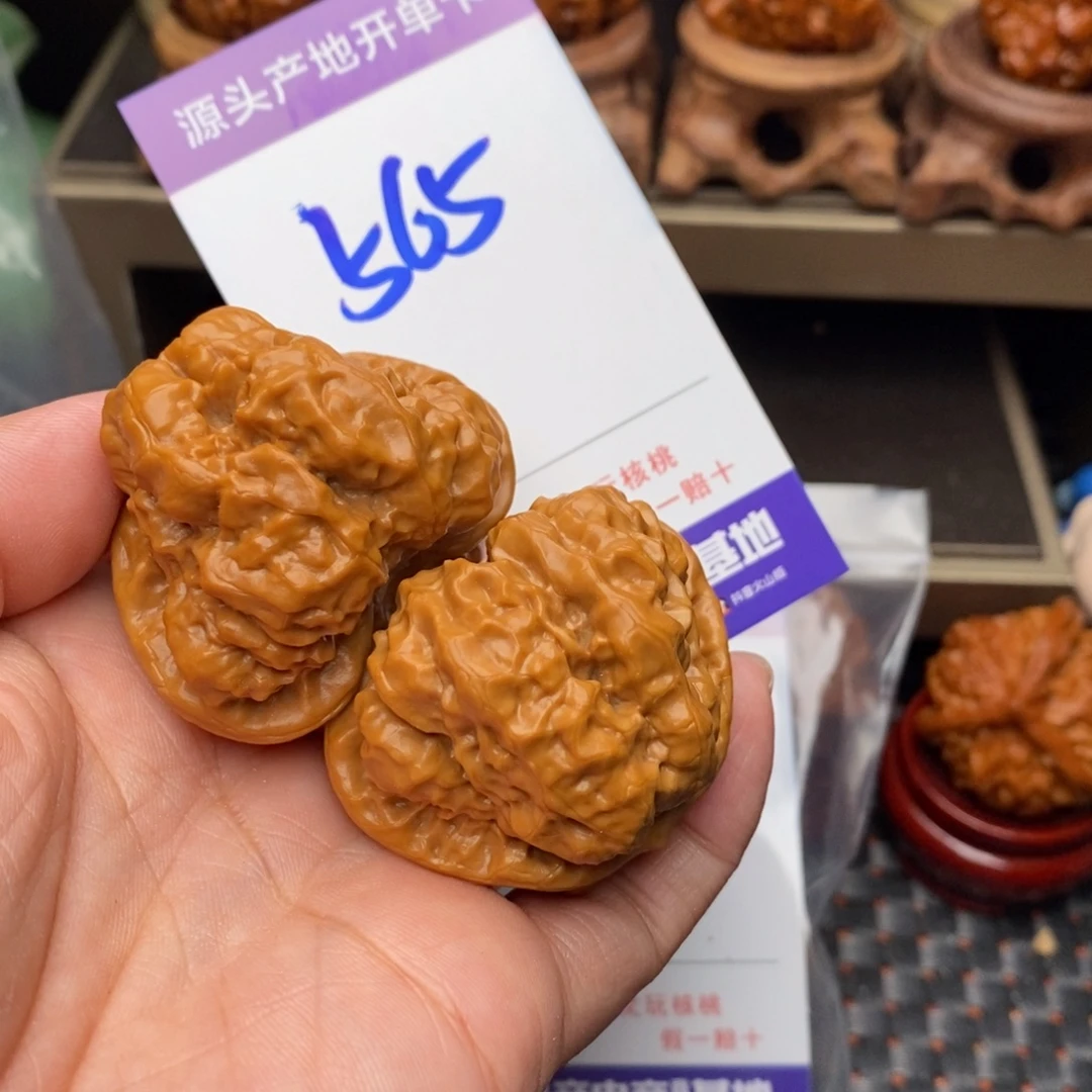 ****️文玩核桃把件核桃