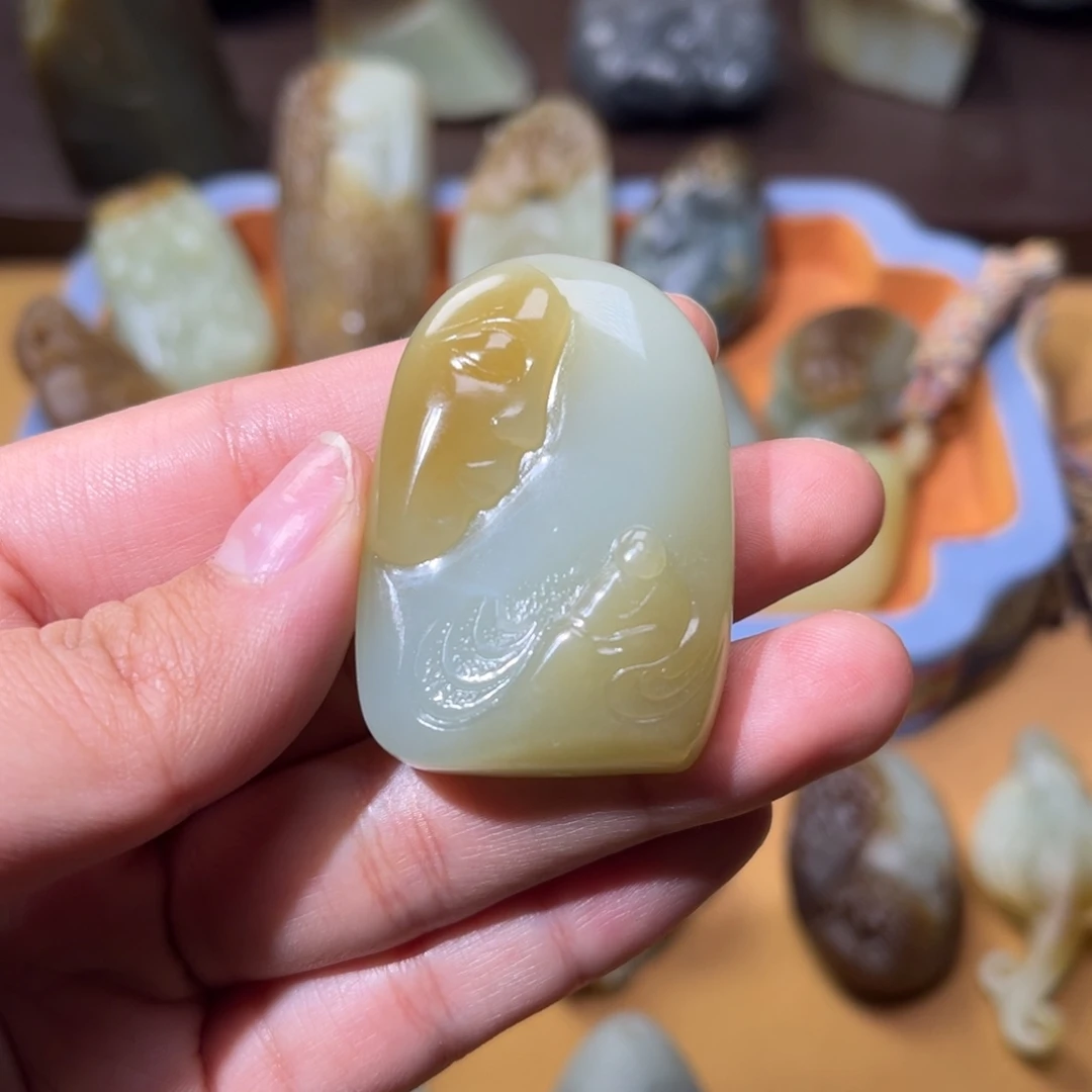 和田玉（糖玉）未镶嵌挂件