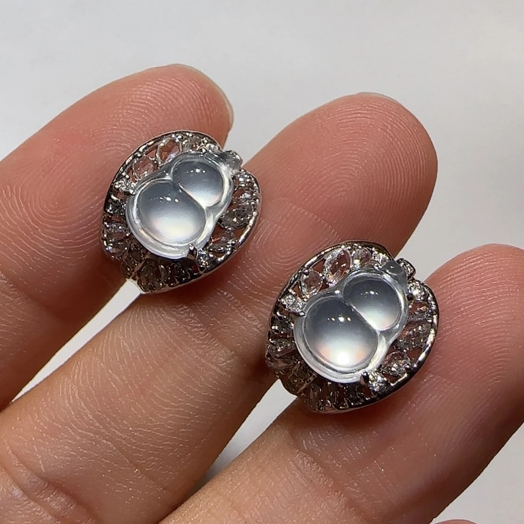 翡翠18K金镶嵌耳钉葫芦耳包