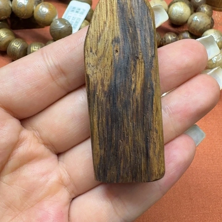 大叶紫檀（黑酸枝木类）