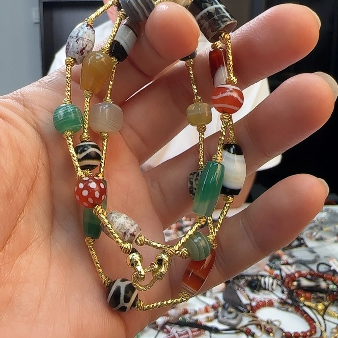 未镶嵌颈饰玛瑙/玉髓傅