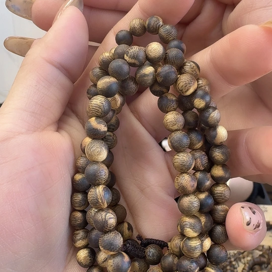 沉香手串绿奇楠沉香手串 0.6圆珠 多圈11克 多样性发一条