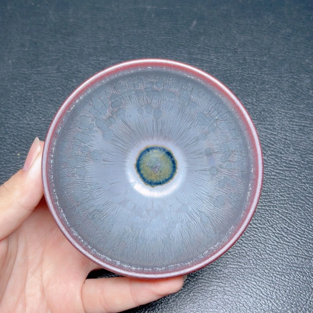 茶盏滴滴答答的声音响