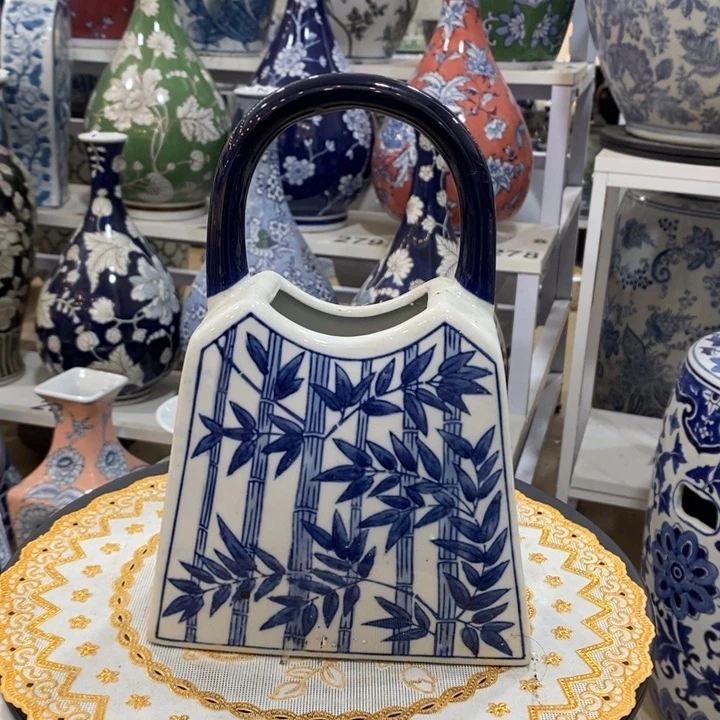 【闪购商品】摆件青花瓷包包福利一个