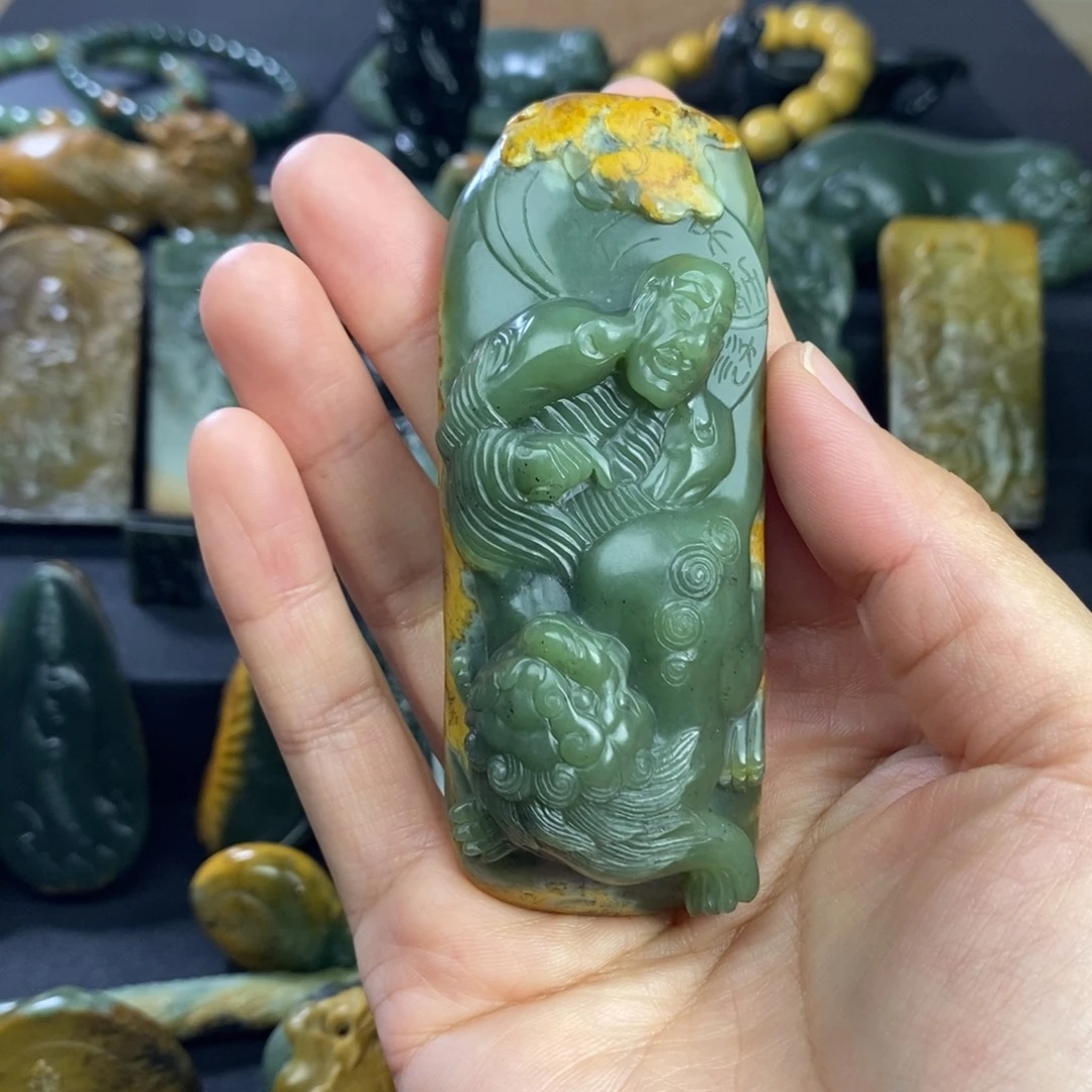 一***高岫岩河磨玉（透闪石质玉）未镶嵌把件