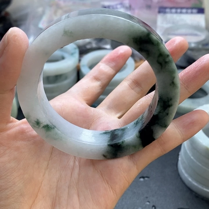 定制翡翠手镯未镶嵌