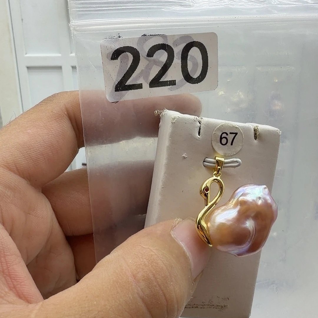 淡水珍珠合金颈饰