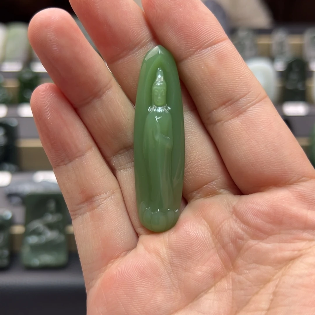 宵***面和田玉未镶嵌挂件