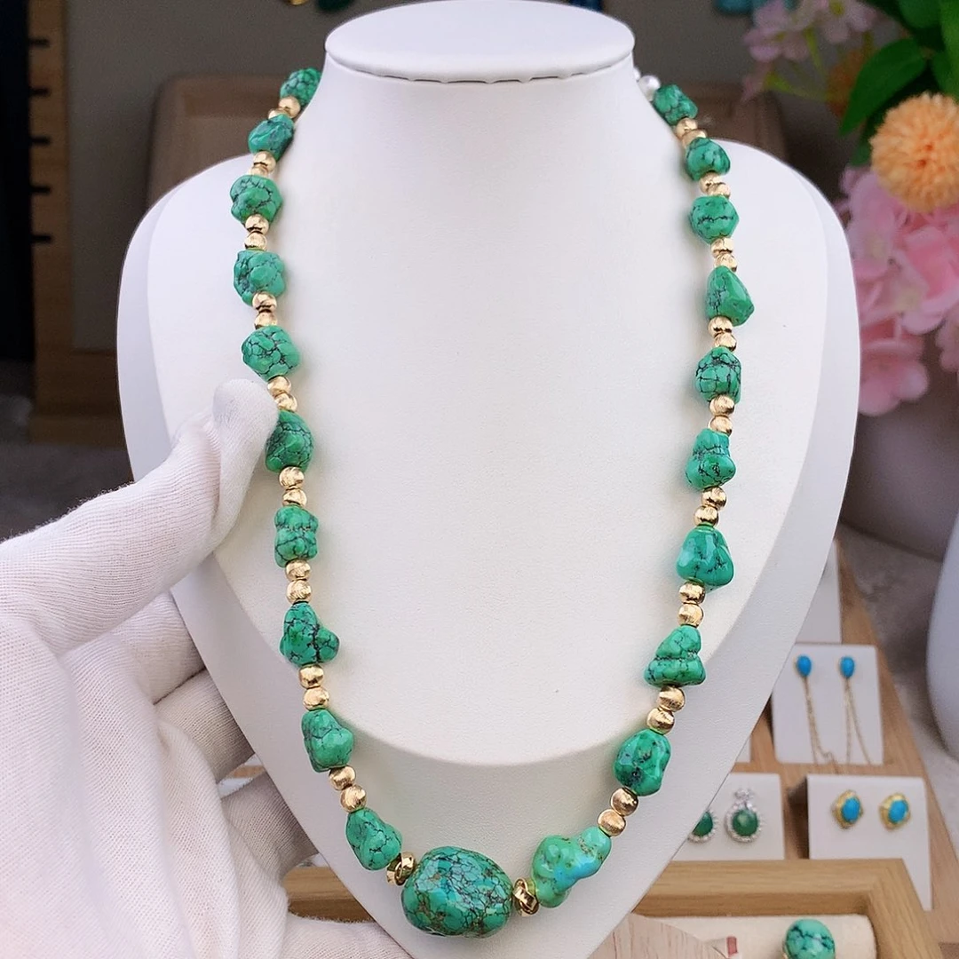 绿松石未镶嵌颈饰