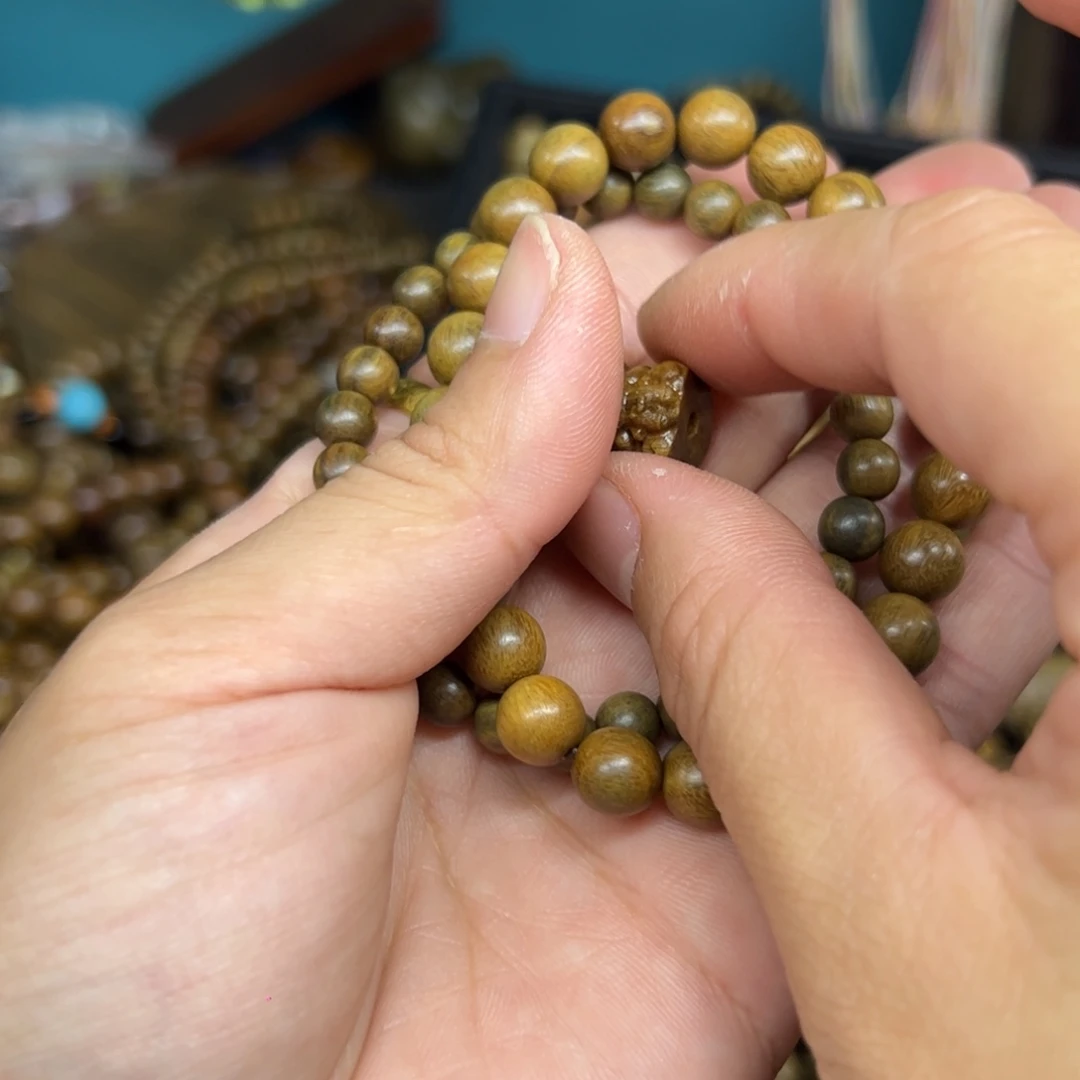 维腊木（绿檀）无事牌