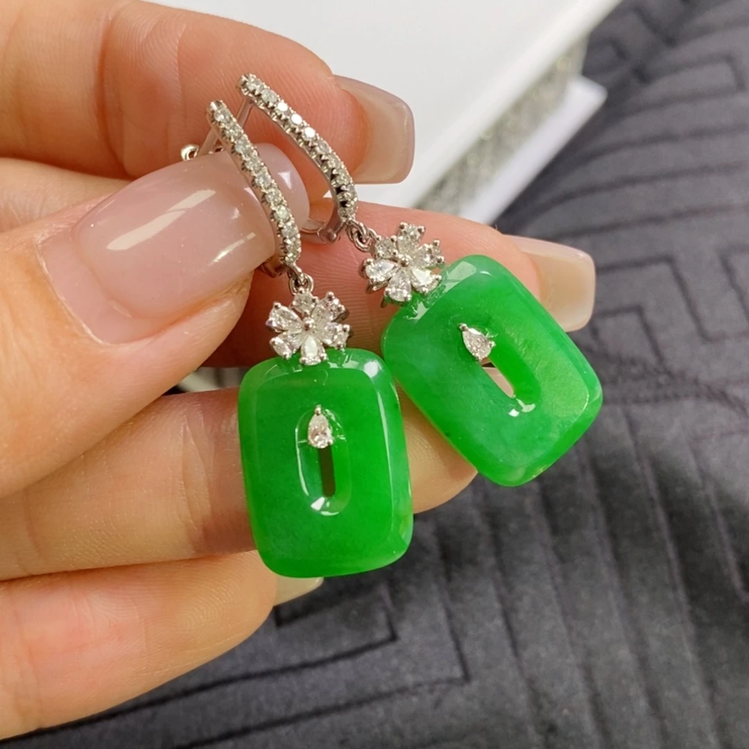 18K金镶嵌翡翠耳饰方糖耳饰