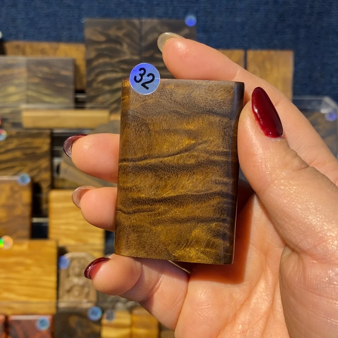 金丝楠无事牌龙*杨金丝楠木小叶桢楠