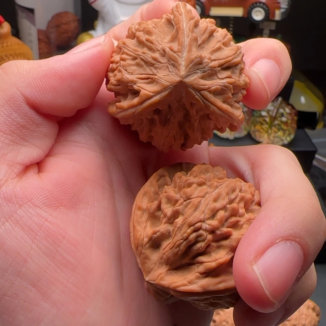 叮***哥文玩核桃吊坠御龙