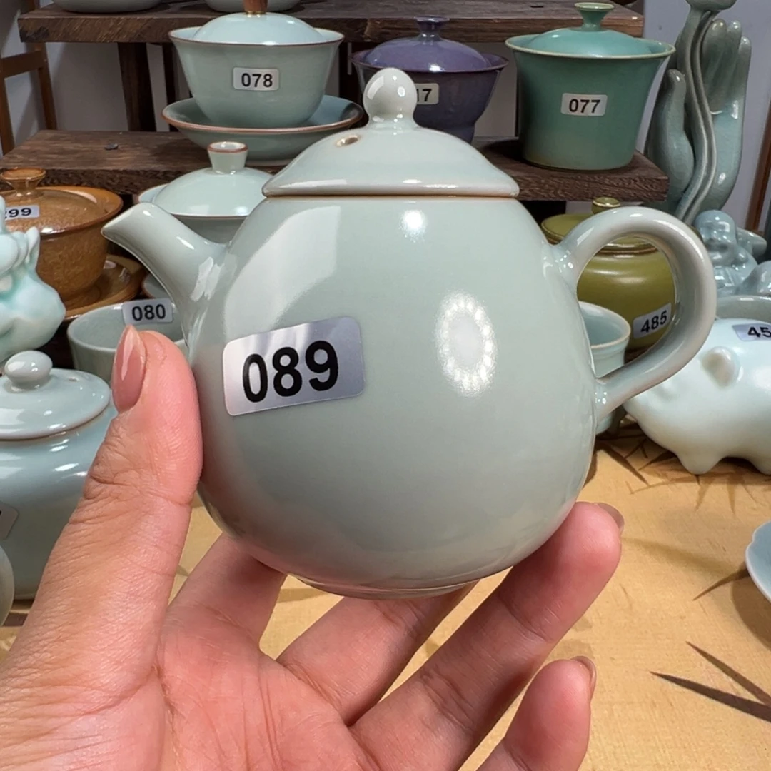 陶精品卵青龙蛋壶。       170cc