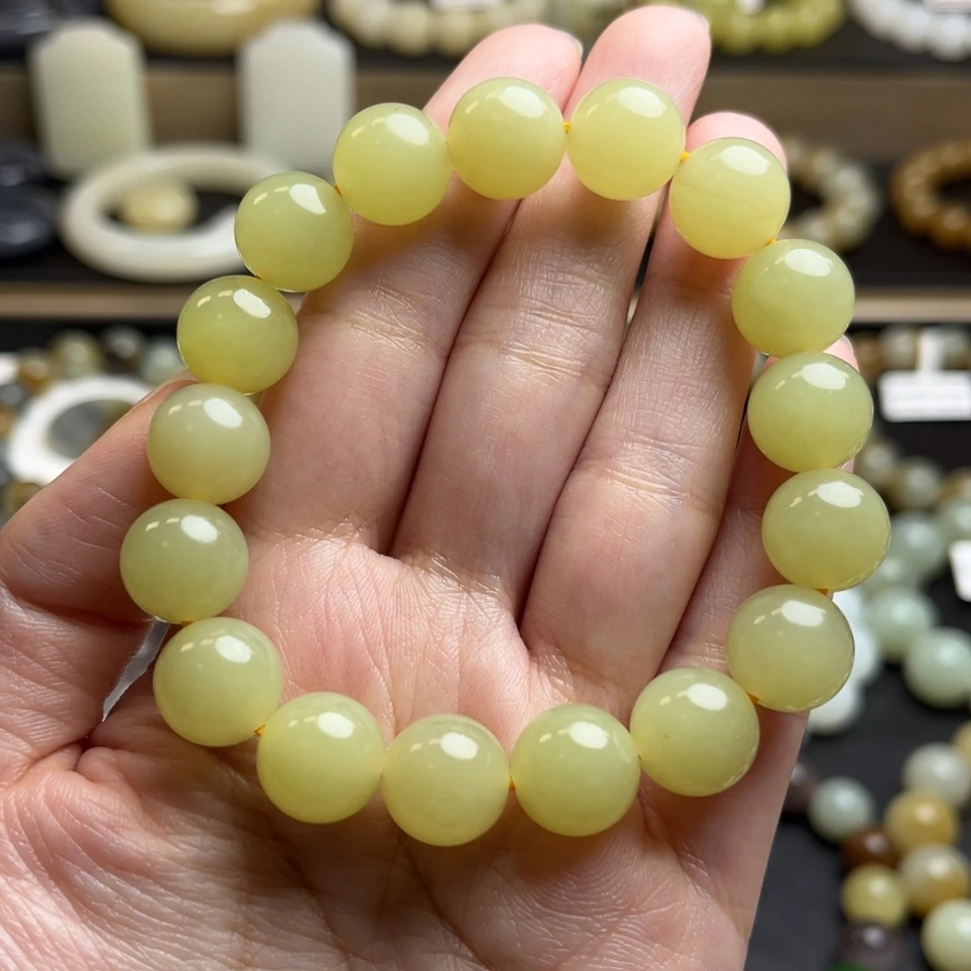 和田玉未镶嵌手串