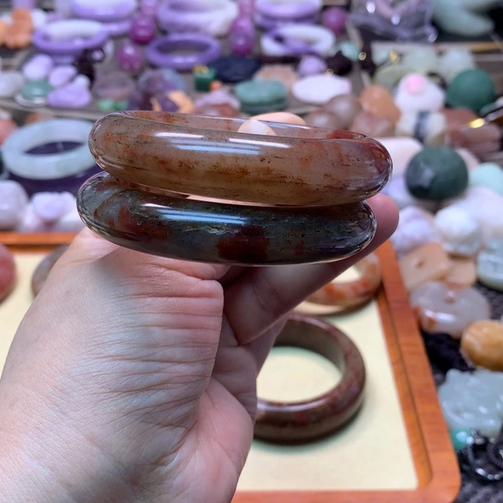 石英岩玉未镶嵌踏雪手镯