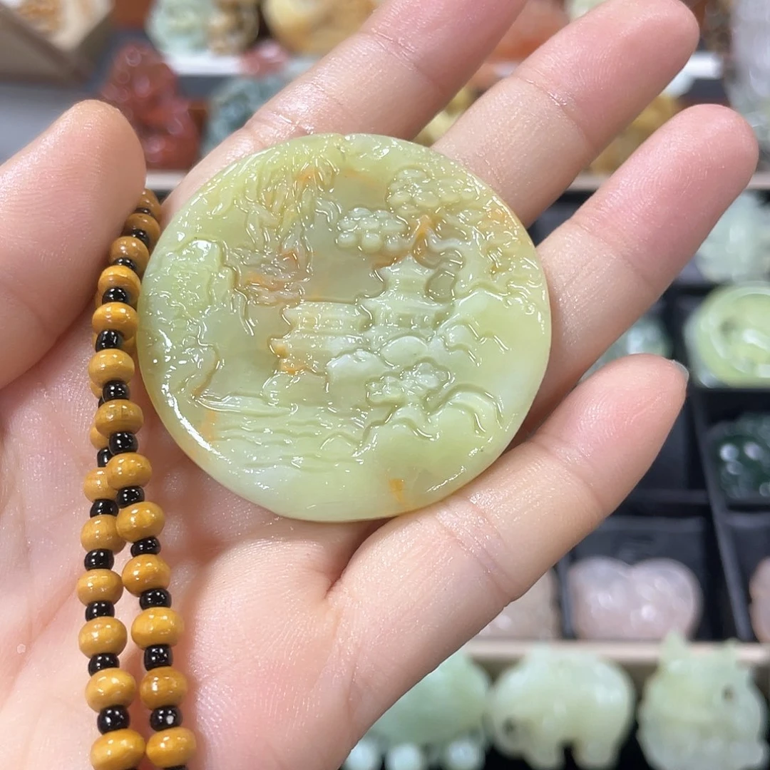 蛇纹石玉颈饰未镶嵌