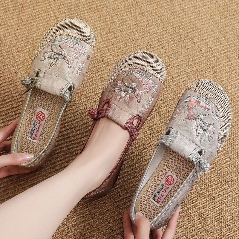 LA防滑民族风民族布鞋透气绣花鞋网鞋平底绣花
