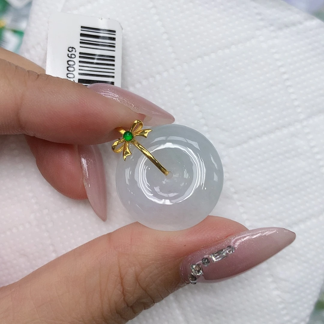 颈饰18K金镶嵌翡翠