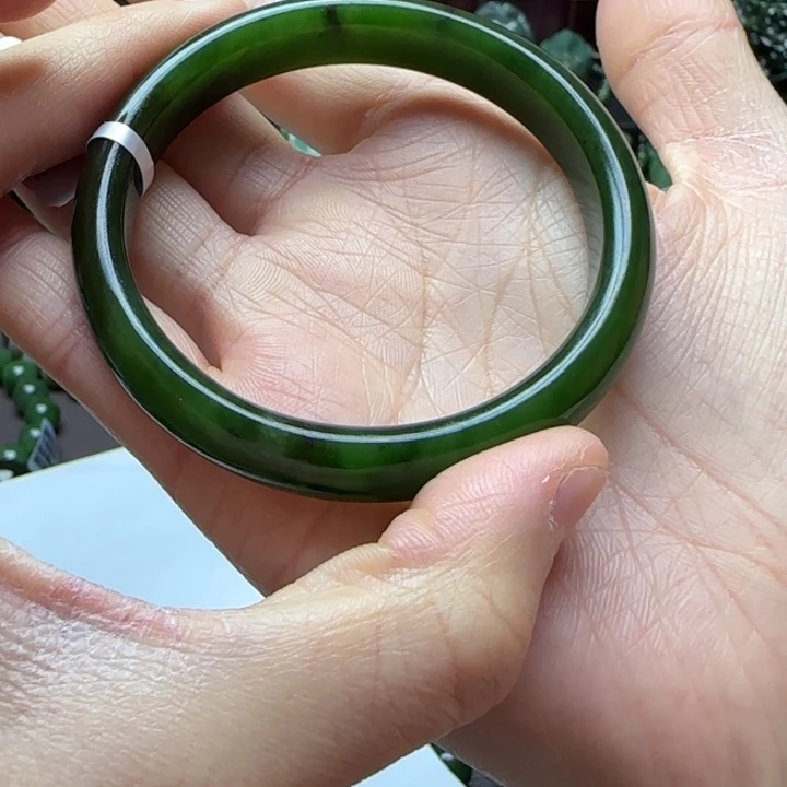 和田玉（碧玉）手镯未镶嵌