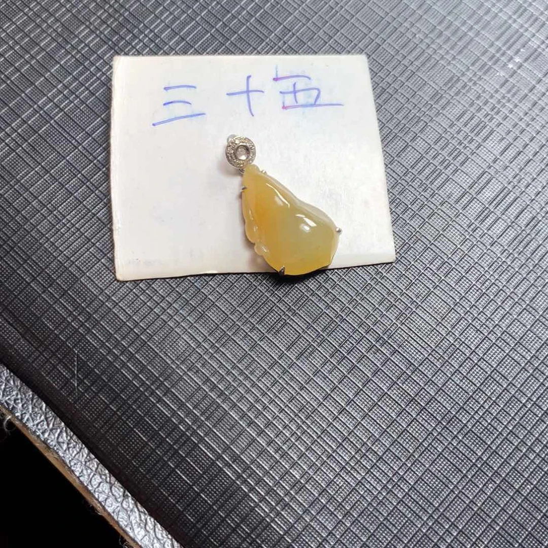 颈饰18K金镶嵌翡翠翡翠