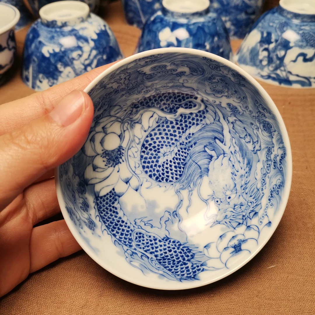 景德镇手绘穿花龙普洱杯