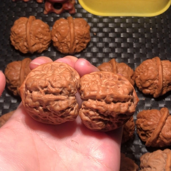 文玩核桃把件41四开三角蛙