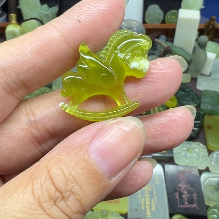 岫玉未镶嵌吊坠(不含链)