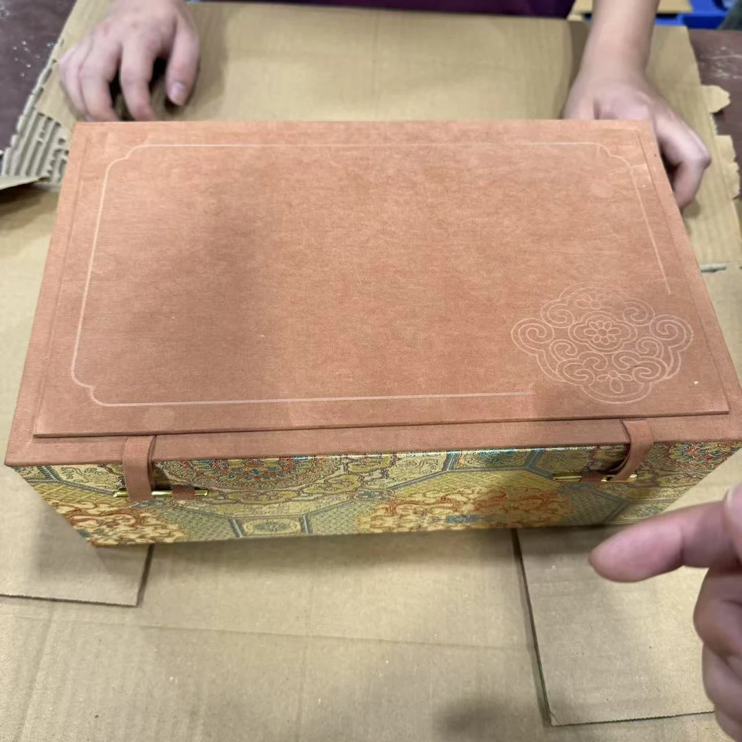 【闪购商品】浮雕万里长城大红袍粗陶一壶带四杯旅行套  (不带礼盒)