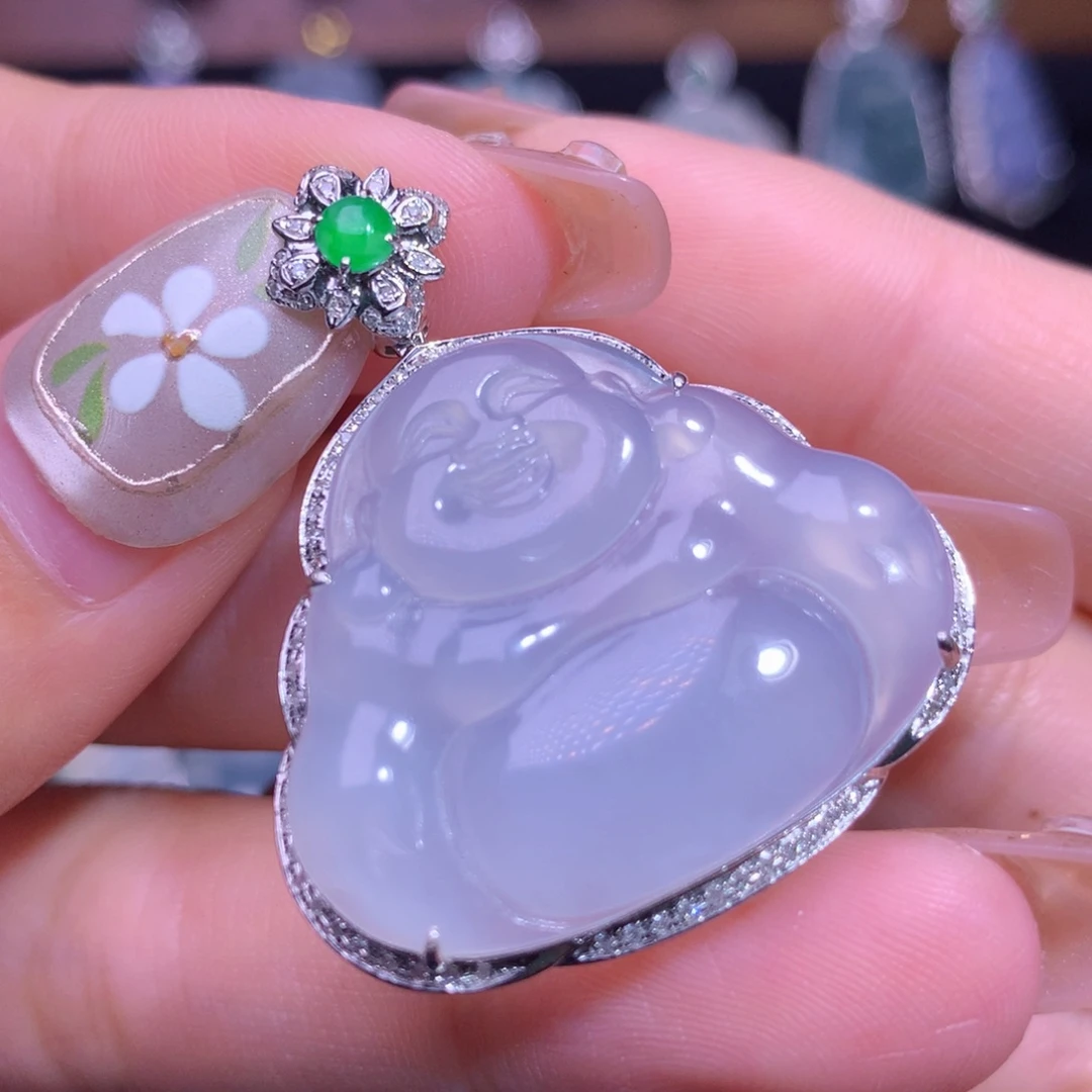 翡翠18K金镶嵌颈饰