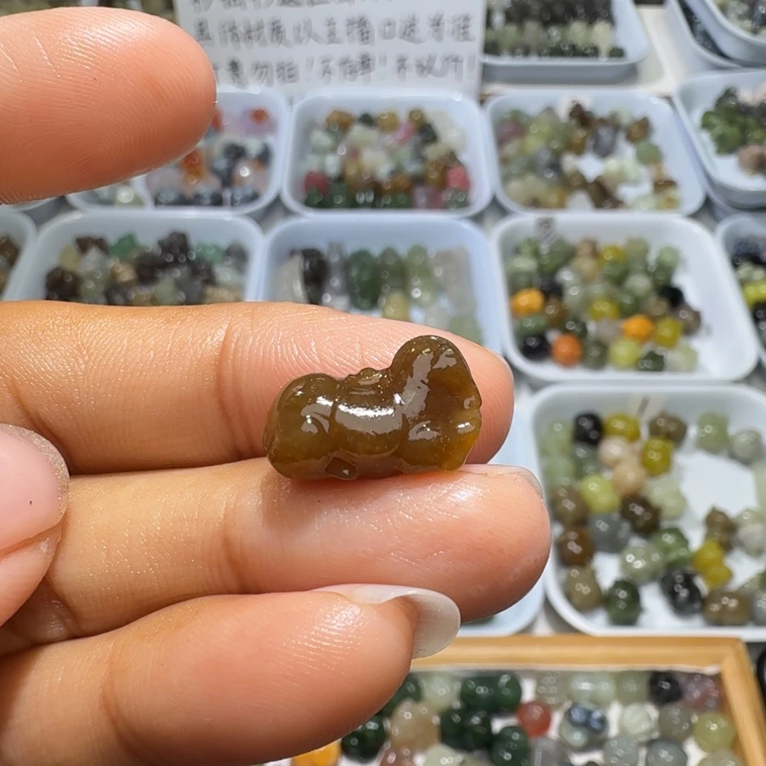 和田玉未镶嵌珠宝奇石