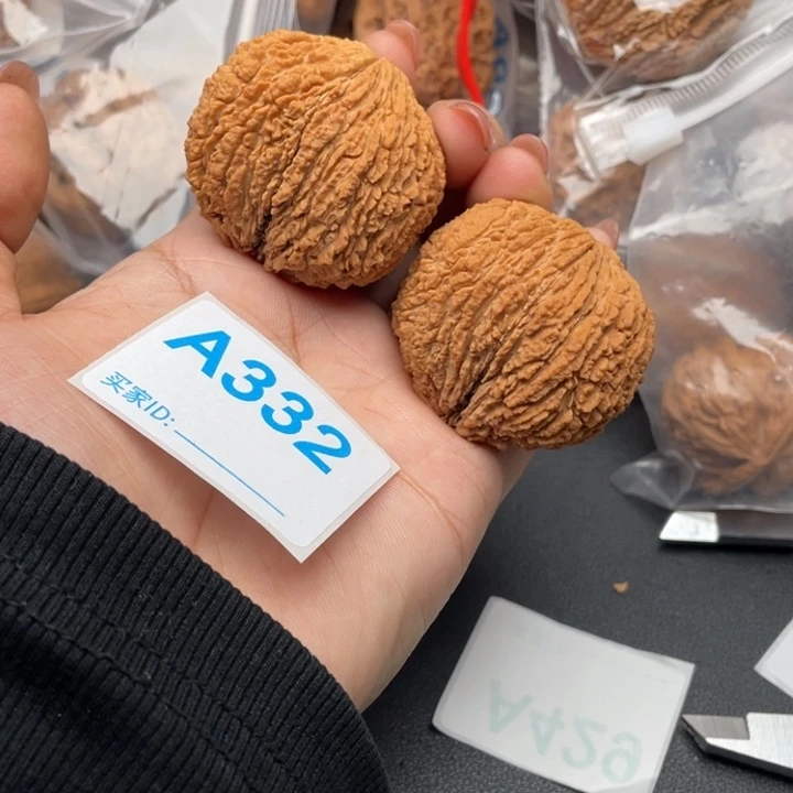 文玩核桃吊坠核桃