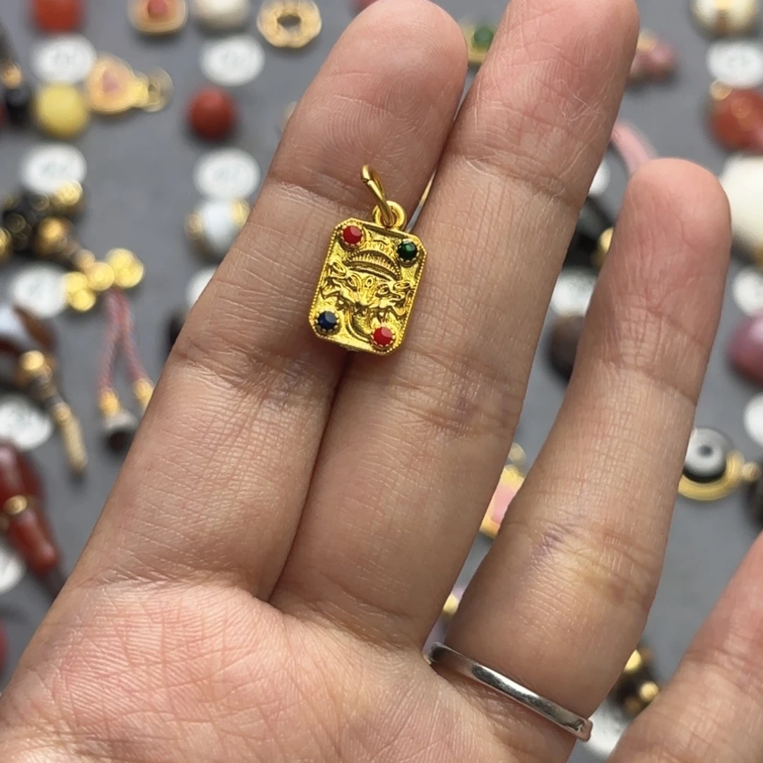 玛瑙/玉髓未镶嵌文玩配饰侧挂