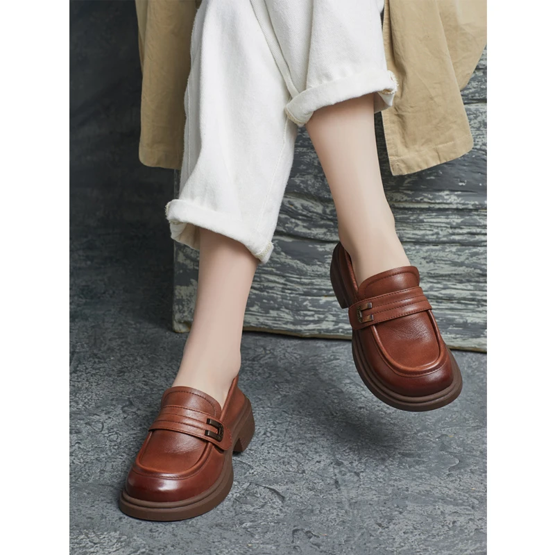 【大金优选】2025春季新款英伦风百搭真皮平底魔术贴乐福鞋软底单鞋