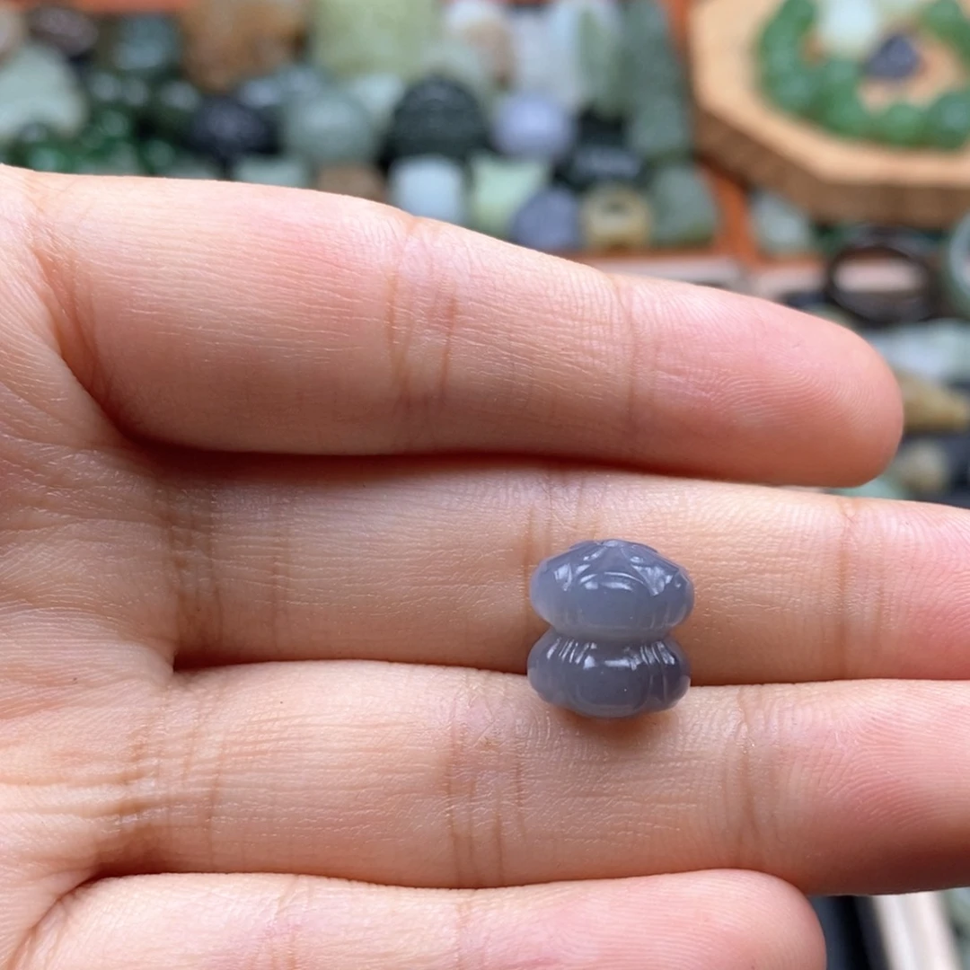 和田玉未镶嵌珠宝半成品