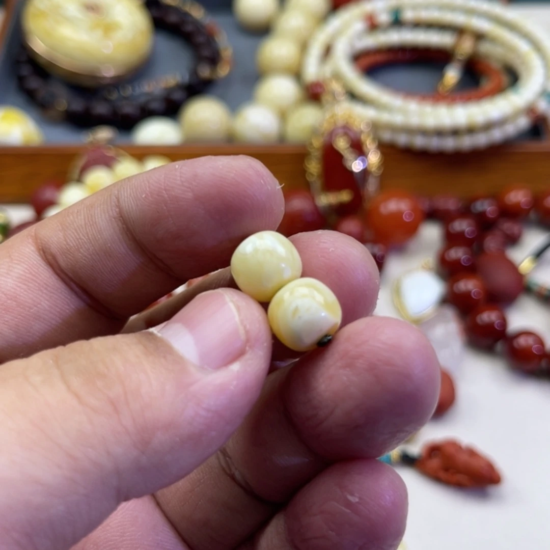 琥珀未镶嵌珠宝奇石2