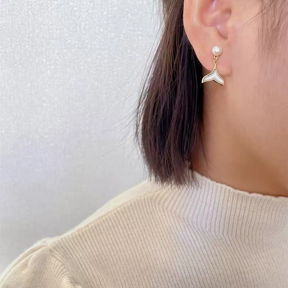 合金贝壳耳饰 8768号37662#时尚气质小众设计感精致鱼尾耳环（预）
