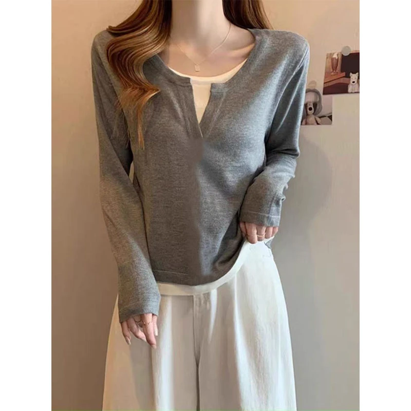 灰色V领假两件打底衫女春秋冬2025新款时尚显瘦内搭小众设计感上