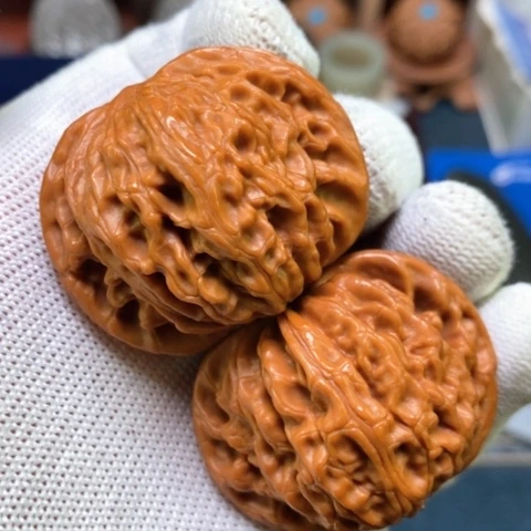 文玩核桃吊坠致***森42全品货头山地红皮一比一中高桩磨盘