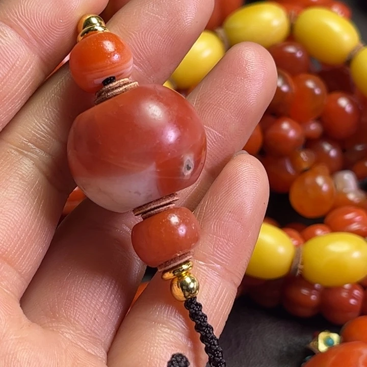 颈饰琉璃铁*琉璃…………