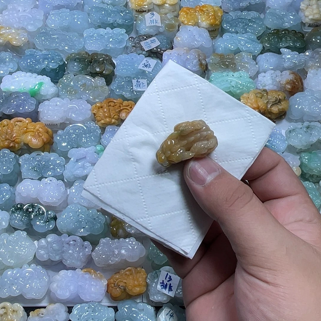 翡翠未镶嵌颈饰天然