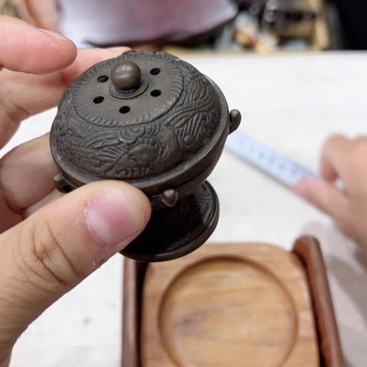 云****。新亿阁中古杂项无售后谨慎参拍
