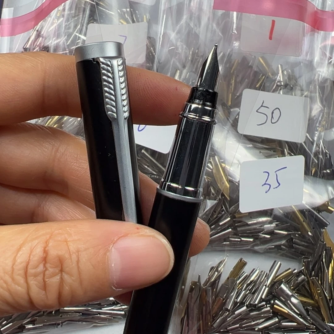 便携式富利文104半明尖老钢笔